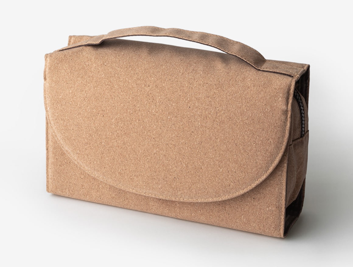 トイレタリーポーチ